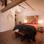 Holiday home Proche Puydufou - Maison La Rouliere *