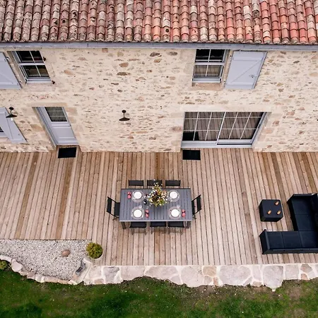Proche Puydufou - Maison La Rouliere * Saint-Aubin-de-Baubigné