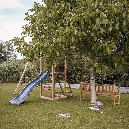 Proche Puydufou - Maison La Roulière Hébergement de vacances Saint-Aubin-de-Baubigne